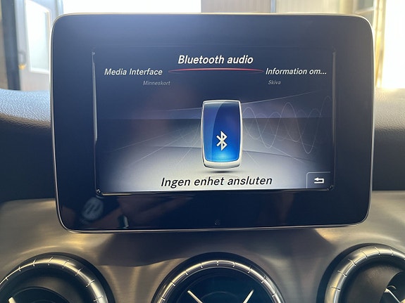 Mercedes-Benz CLA180 20 of 26