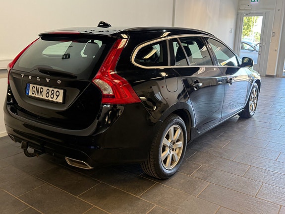 Volvo V60 7 of 7