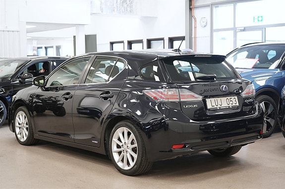 Lexus CT200h 3 of 26