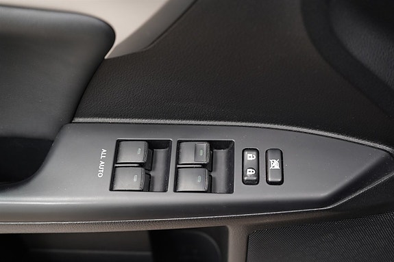 Lexus CT200h 15 of 26