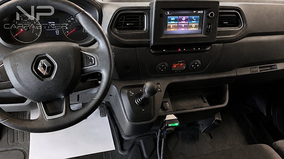 Renault Master 6 of 9