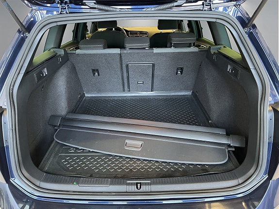 Volkswagen Golf VII 7 of 27