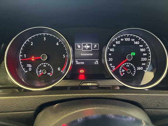 Volkswagen Golf VII 15 of 27