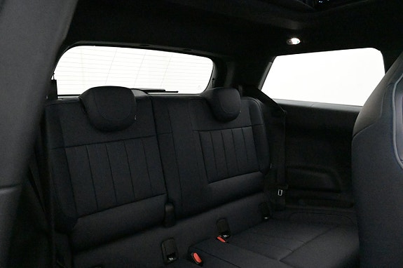 MINI Cooper SE 23 of 27