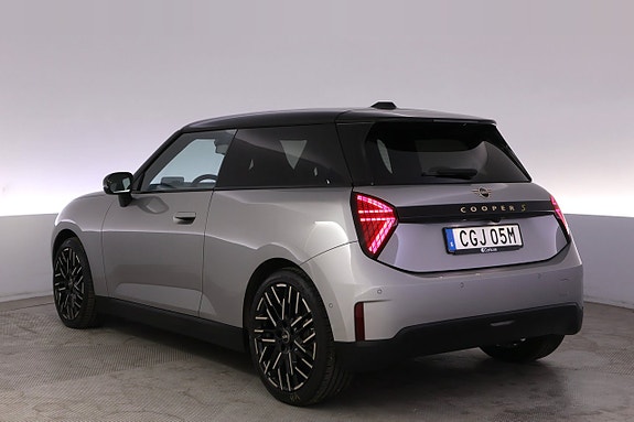 MINI Cooper SE 4 of 27