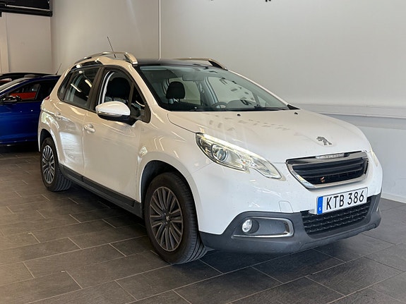 Peugeot 2008 2 of 5
