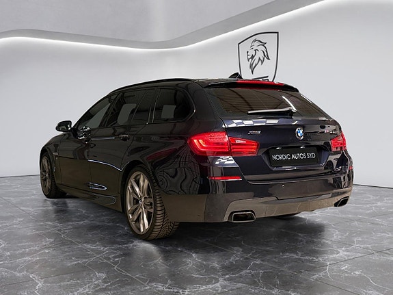 BMW M550d 3 of 5