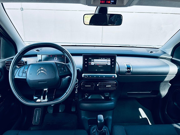 Citroen C4 Cactus 4 of 5