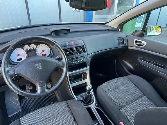 Peugeot 307 8 of 28