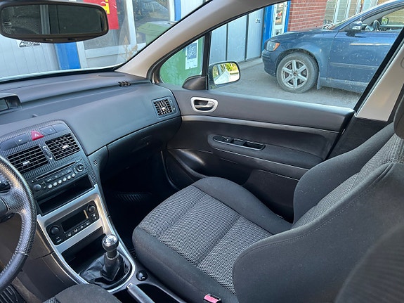 Peugeot 307 13 of 28