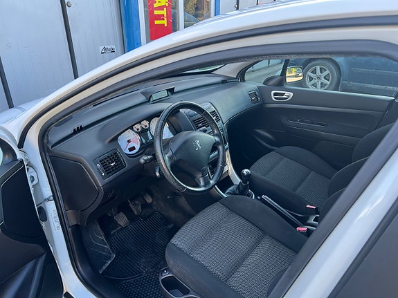 Peugeot 307 10 of 28