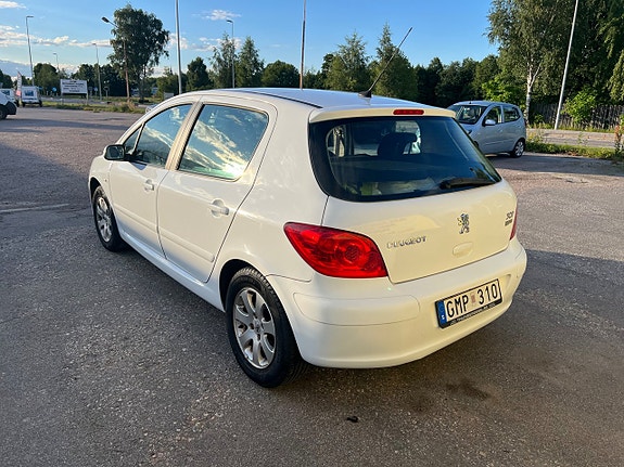 Peugeot 307 24 of 28