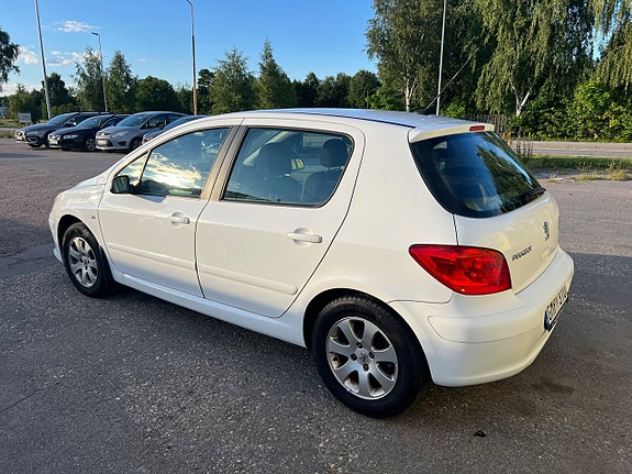 Peugeot 307 21 of 28