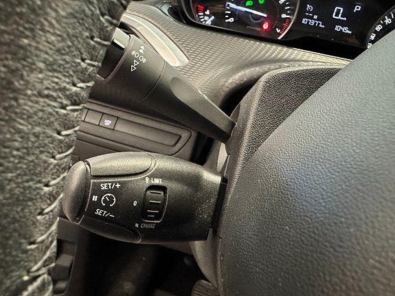 Peugeot 2008 10 of 12