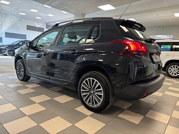 Peugeot 2008 4 of 5