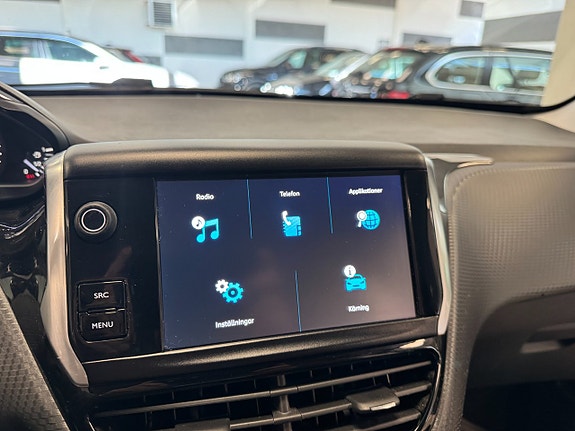 Peugeot 2008 7 of 12