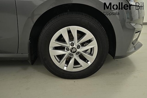 Skoda Fabia 10 of 13