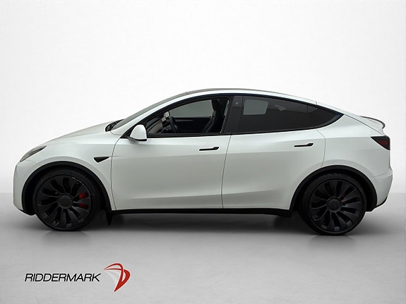 Tesla Model Y 5 of 5