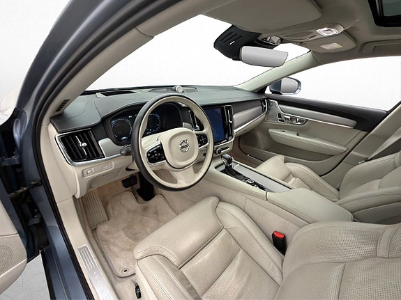 Volvo S90 9 of 30