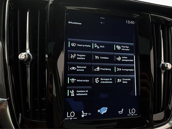 Volvo S90 27 of 30