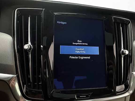 Volvo S90 22 of 30