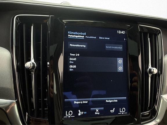 Volvo S90 24 of 30