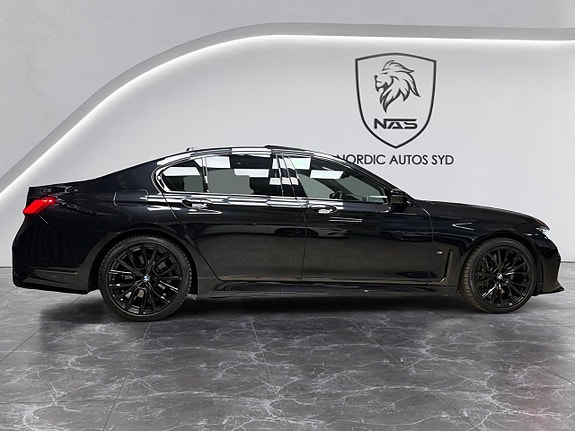 BMW 745e 7 of 26