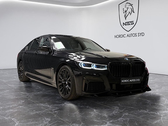 BMW 745e 8 of 26