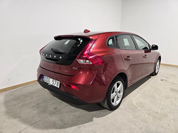 Volvo V40 5 of 5