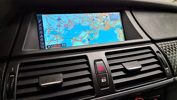 BMW X6 28 of 30