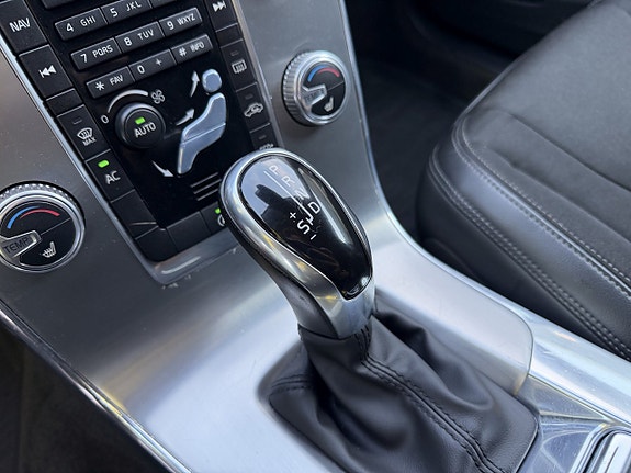 Volvo V60 15 of 18