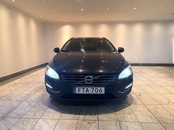 Volvo V60 8 of 18