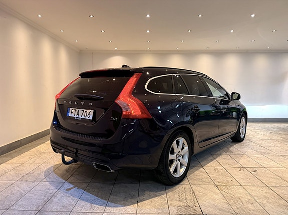 Volvo V60 5 of 18
