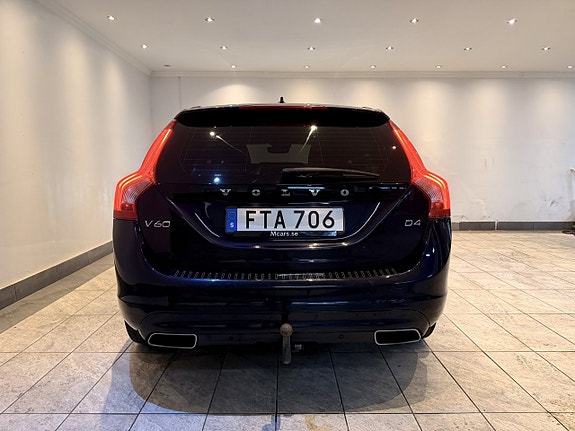 Volvo V60 4 of 18