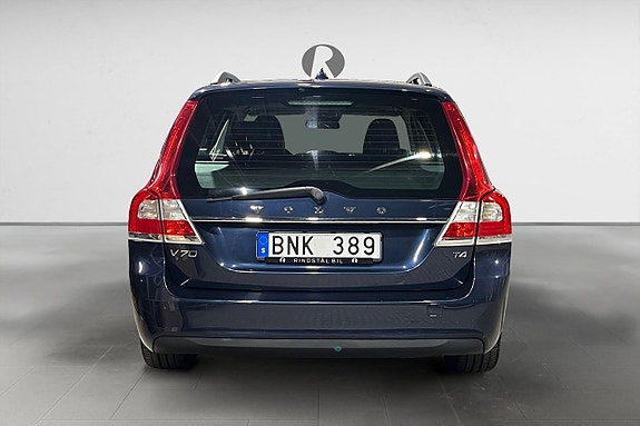 Volvo V70 6 of 17