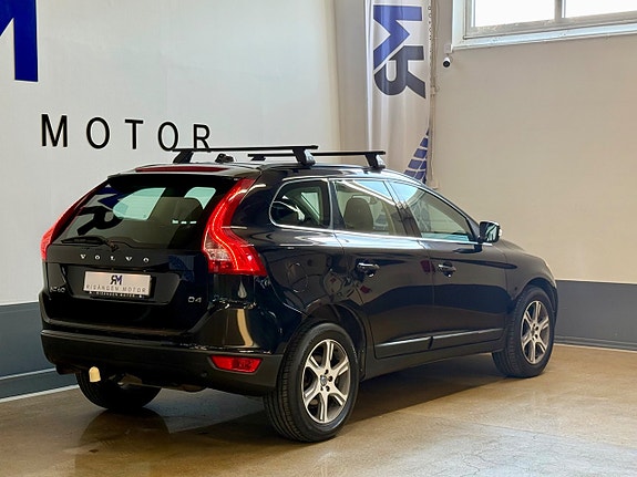 Volvo XC60 5 of 15