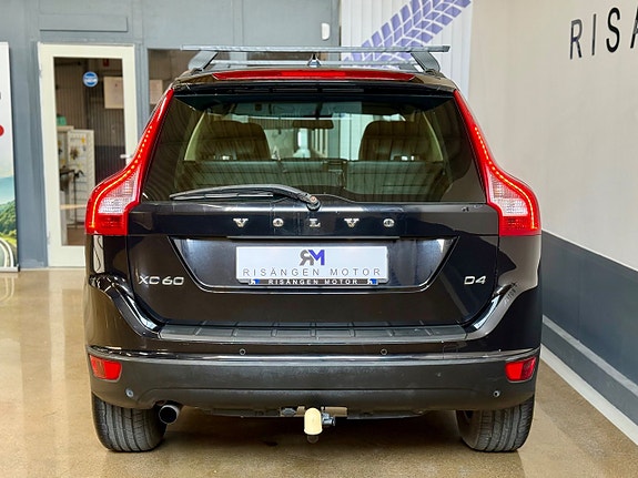 Volvo XC60 3 of 15