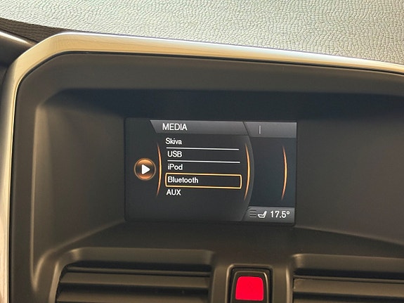 Volvo XC60 14 of 15