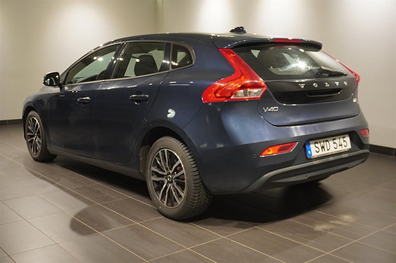 Volvo V40 2 of 2