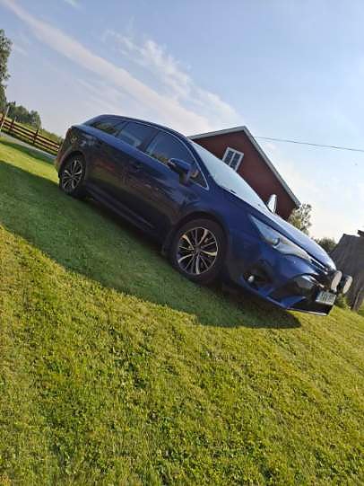 Toyota Avensis 12 of 17