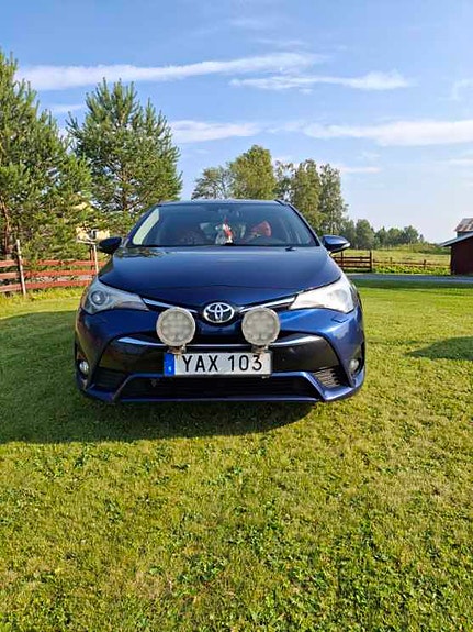 Toyota Avensis 10 of 17