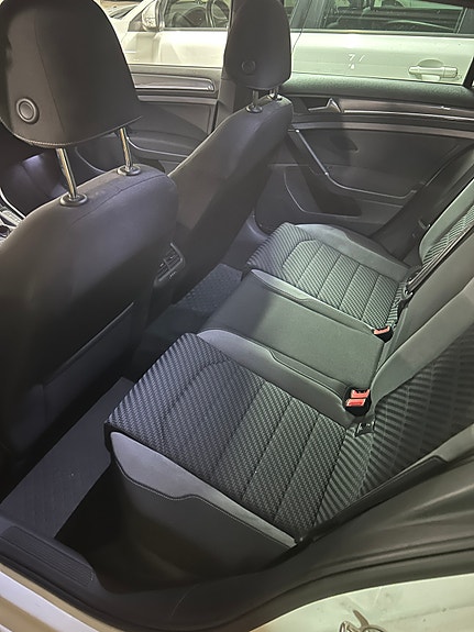 Volkswagen Golf VII 3 of 5