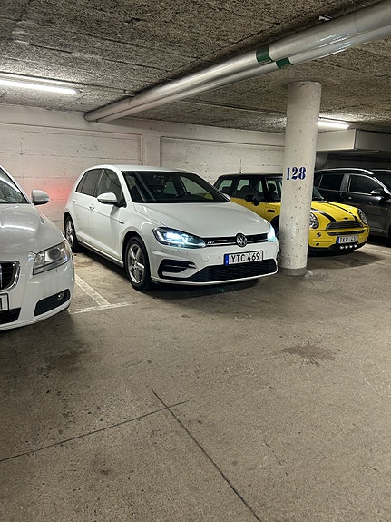 Volkswagen Golf VII 4 of 5