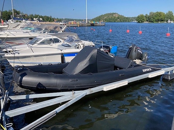 Brig Eagle 6 -21 Evinrude G2 150 hk2021 2 of 5