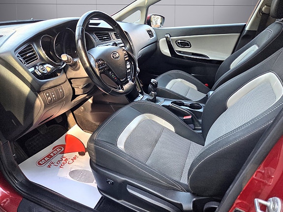 Kia Ceed 10 of 17