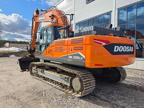 Doosan DX 300 LC-7 (2.495.000:- + m) 2 of 17