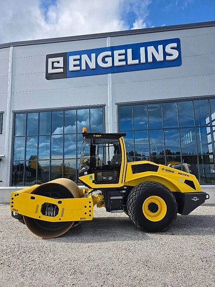 Bomag BW213D-5, Uthyres/For Rental