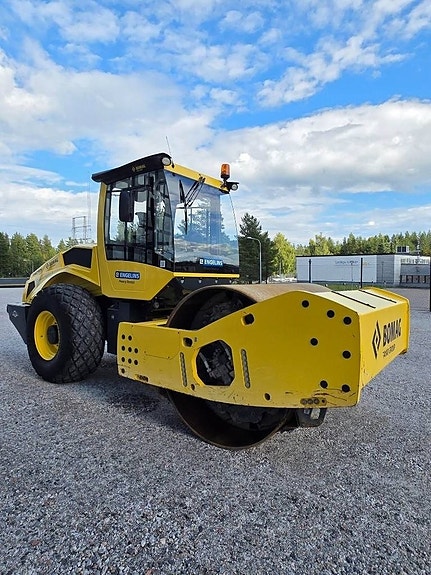 Bomag BW216D-5, Uthyres/For Rental 4 of 4