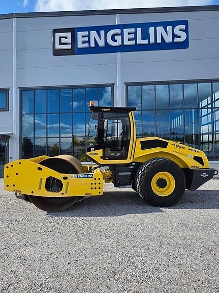 Bomag BW216D-5, Uthyres/For Rental