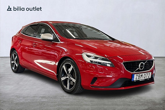 Volvo V40 4 of 5